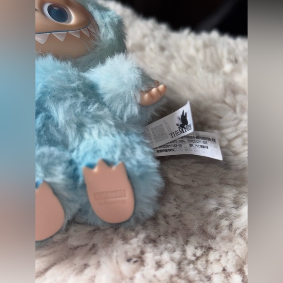 Labubu The Monsters Big Into Energy Hope - Picture 9 of 14